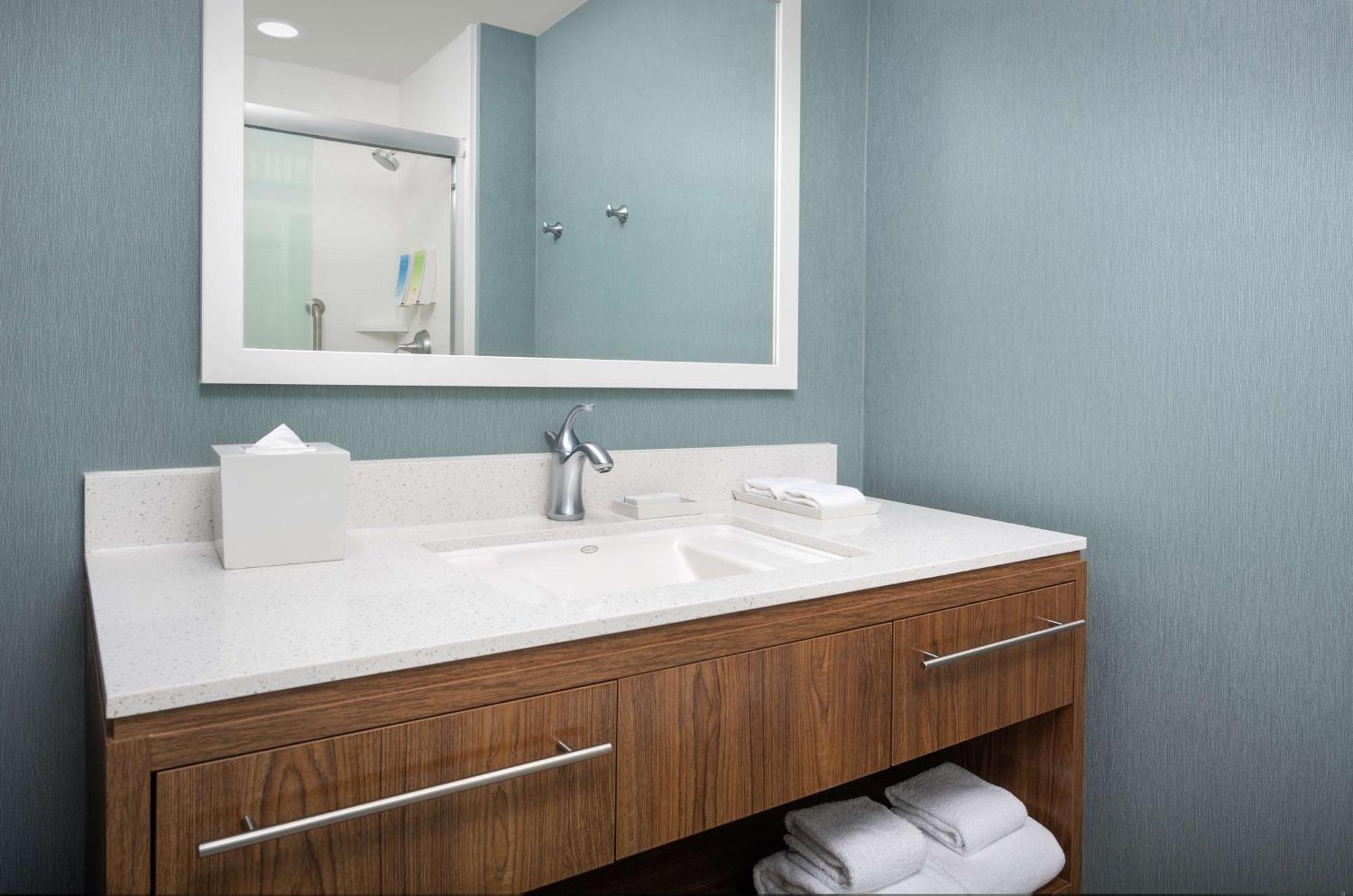 Home2 Suites By Hilton - Memphis/Саутхейвън Екстериор снимка